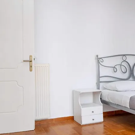 Apartment Marvelous Naxos Two Bedroom Center 200m From The Saint George Naxos City