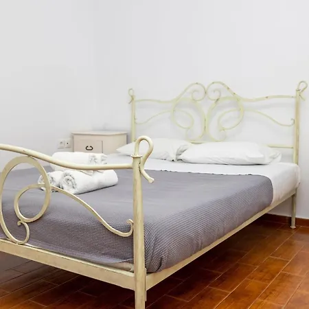 Marvelous Naxos Two Bedroom Center 200m From Appartement
