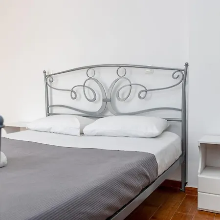 Marvelous Naxos Two Bedroom Center 200m From Appartement