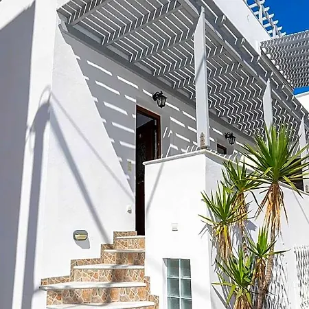 Marvelous Naxos Two Bedroom Center 200m From Apartmán Naxos City